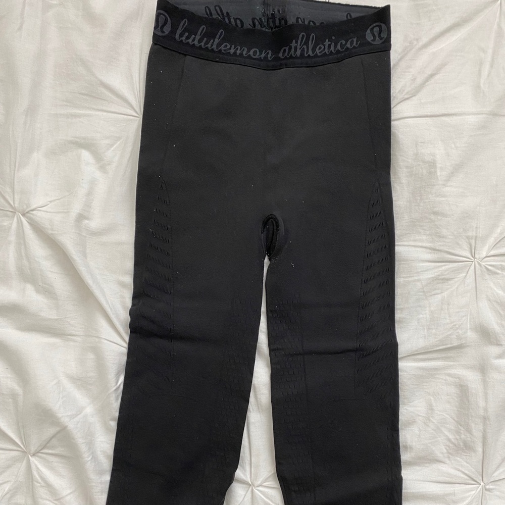 Black leggings